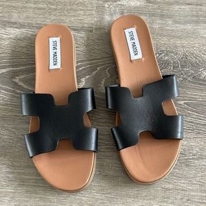 Steve Madden Greece sandals